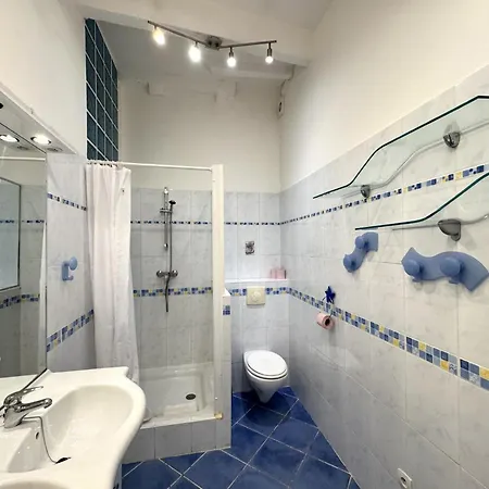 Riviera: Old Town Getaway, Steps From * Nice