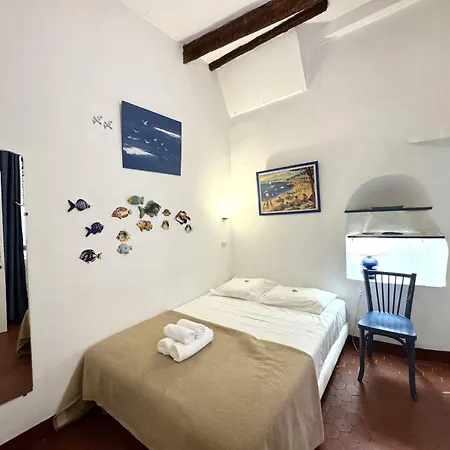 Apartment Riviera: Old Town Getaway, Steps From *