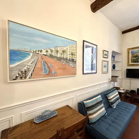Riviera: Old Town Getaway, Steps From