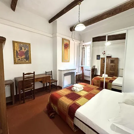 Apartment Riviera: Old Town Getaway, Steps From Nice
